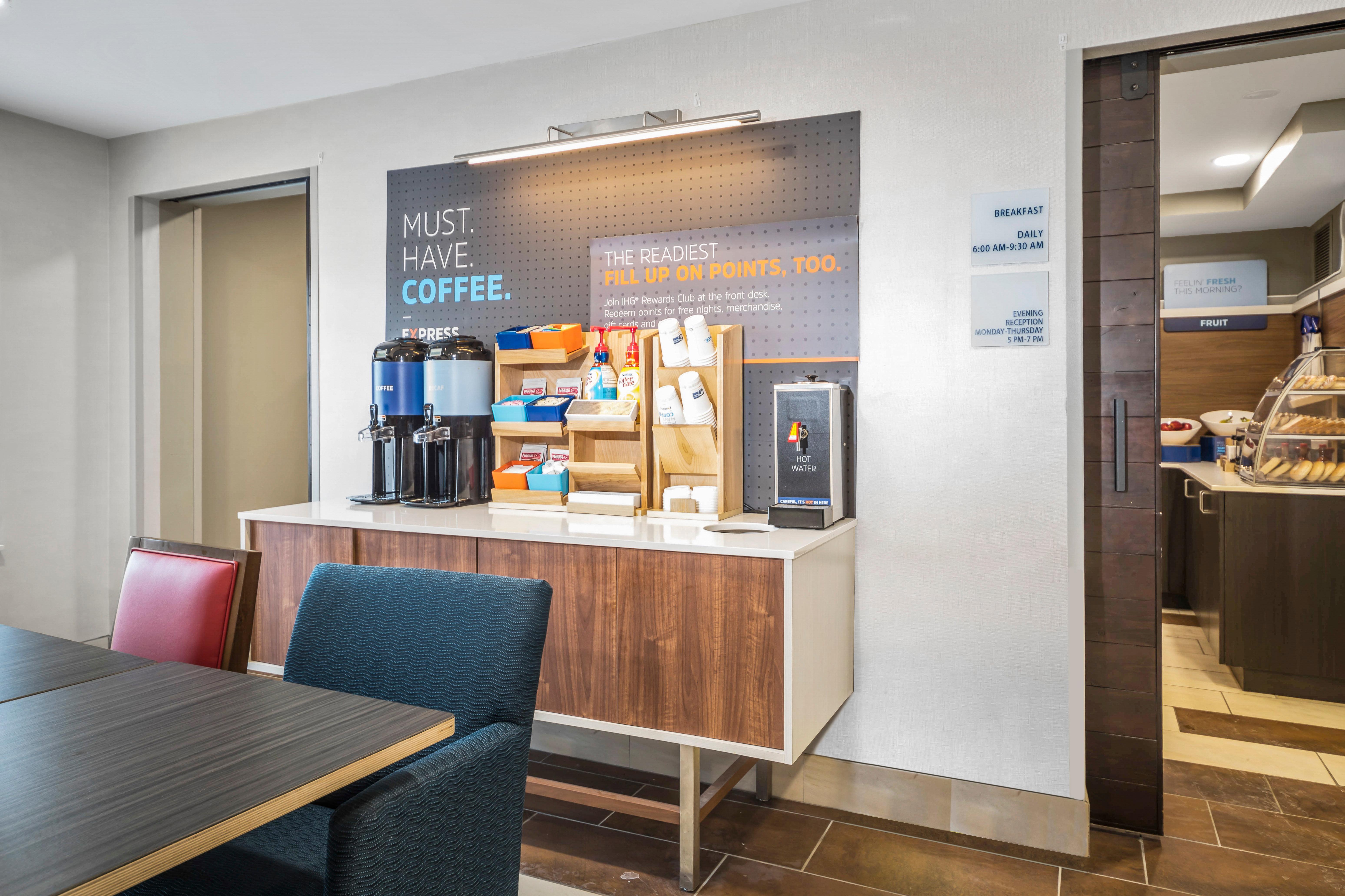 Holiday Inn Express Chicago Northwest-Vernon Hills By Ihg Εξωτερικό φωτογραφία