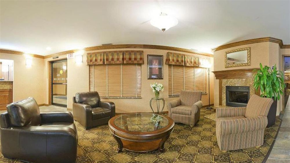 Holiday Inn Express Chicago Northwest-Vernon Hills By Ihg Εξωτερικό φωτογραφία