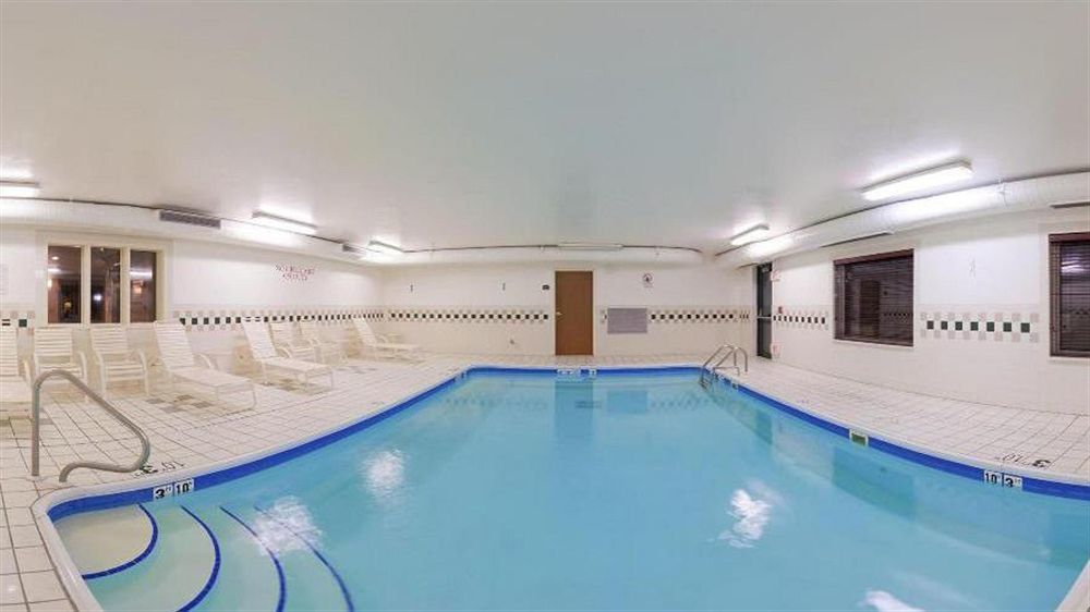 Holiday Inn Express Chicago Northwest-Vernon Hills By Ihg Εξωτερικό φωτογραφία