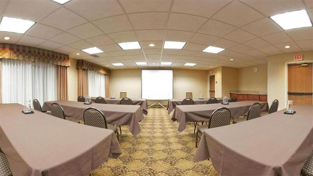 Holiday Inn Express Chicago Northwest-Vernon Hills By Ihg Εξωτερικό φωτογραφία