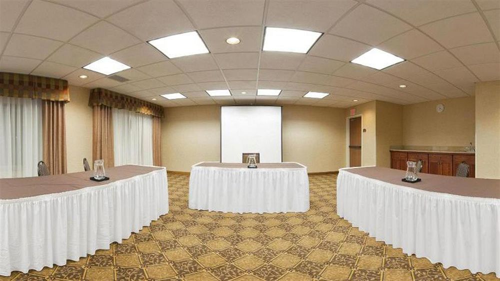 Holiday Inn Express Chicago Northwest-Vernon Hills By Ihg Εξωτερικό φωτογραφία