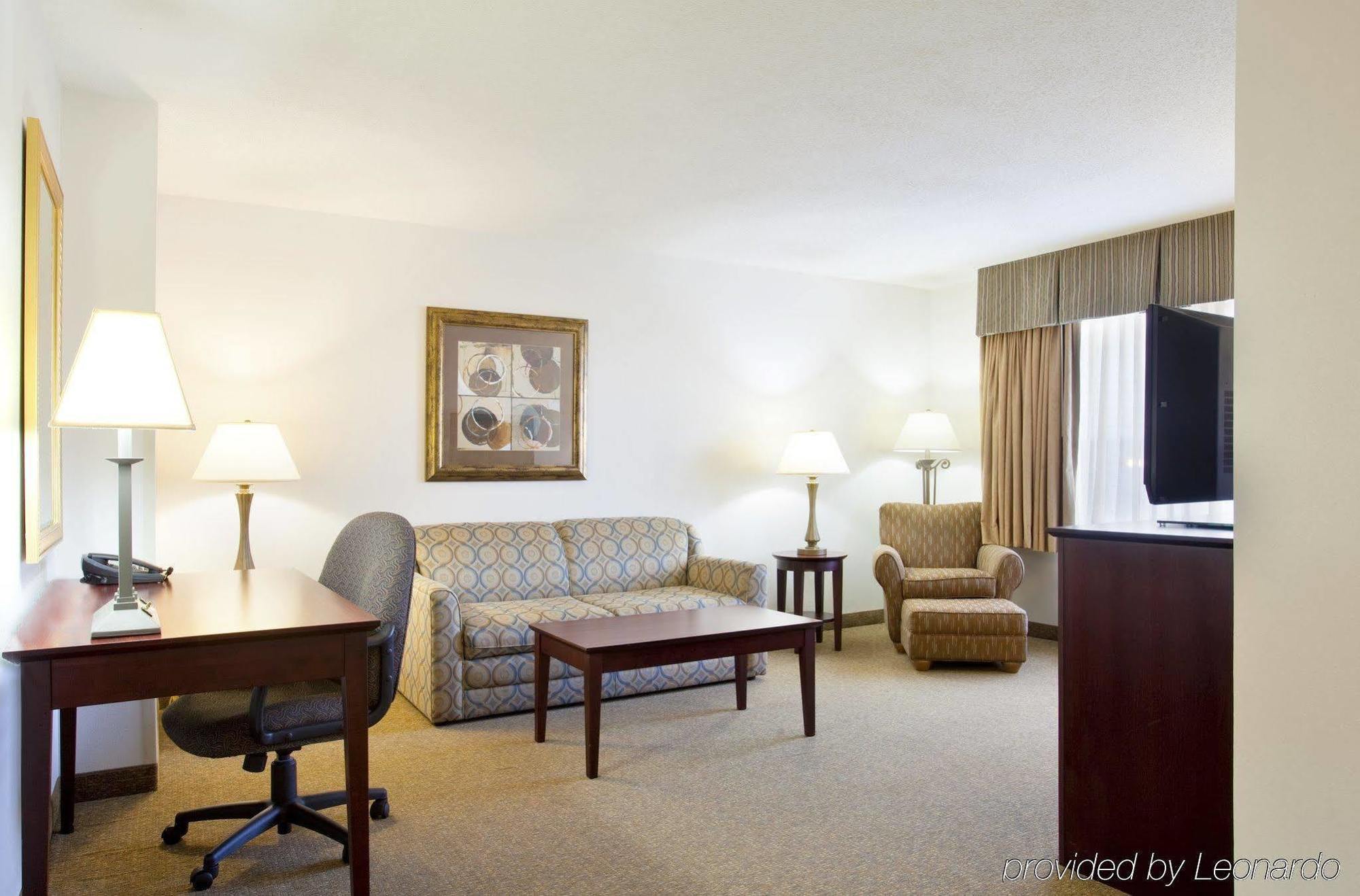 Holiday Inn Express Chicago Northwest-Vernon Hills By Ihg Δωμάτιο φωτογραφία